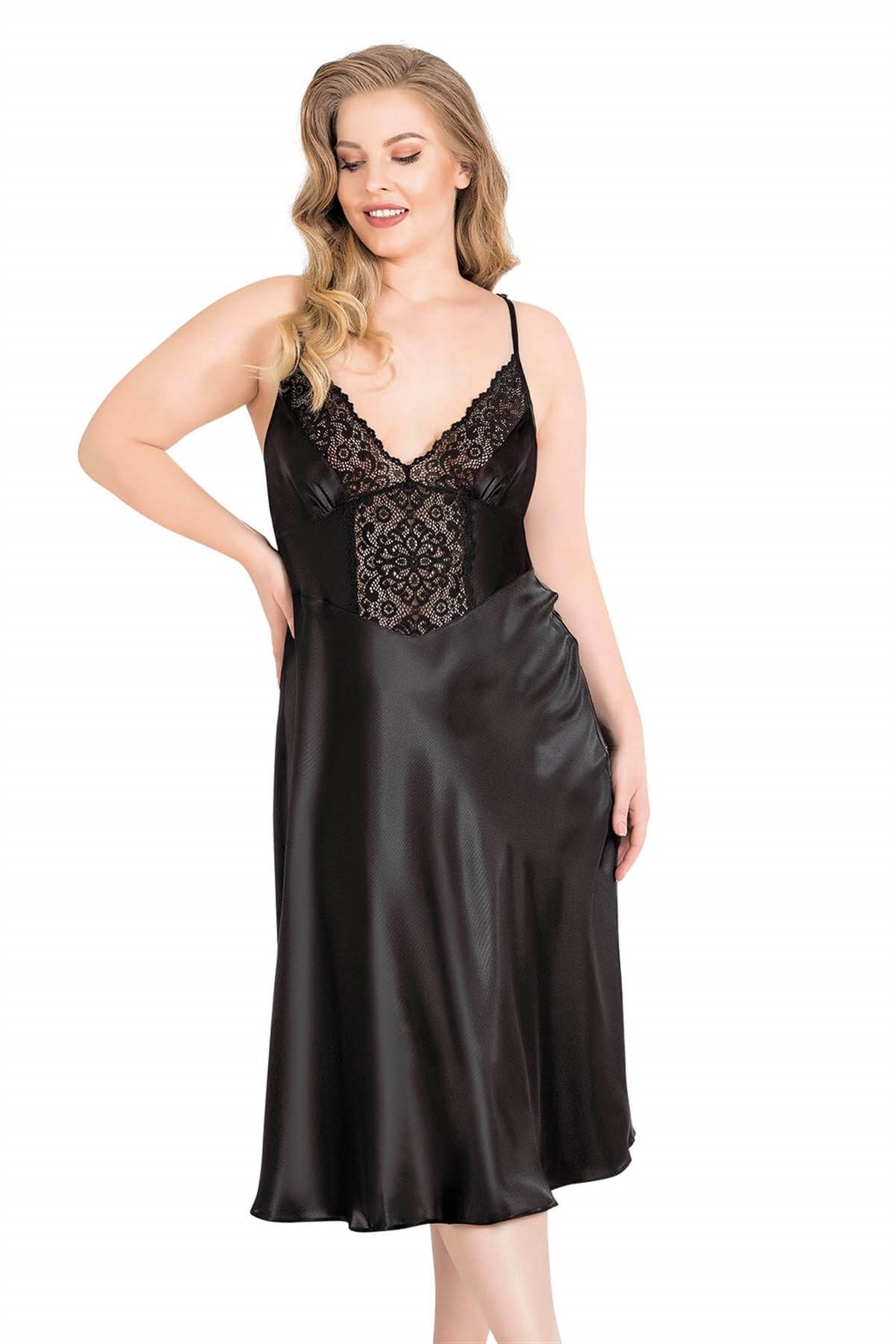 Aria`s Closet Büyük Beden Siyah Uzun Saten Gecelik Aria`s Closet Büyük Beden Siyah Uzun Saten Gecelik