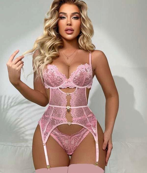 Aria`s Closet Kalp Aksesuarlı Dantelli Fantezi Pembe Jartiyer Takım Aria`s Closet Kalp Aksesuarlı Dantelli Fantezi Pembe Jartiyer Takım